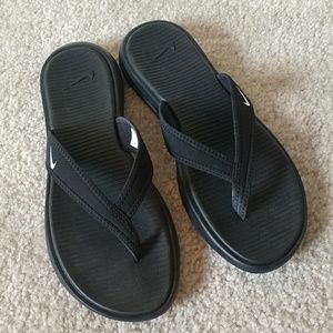 Nike sandals